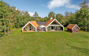 Gorgeous Home In Humble With Wifi, Humble